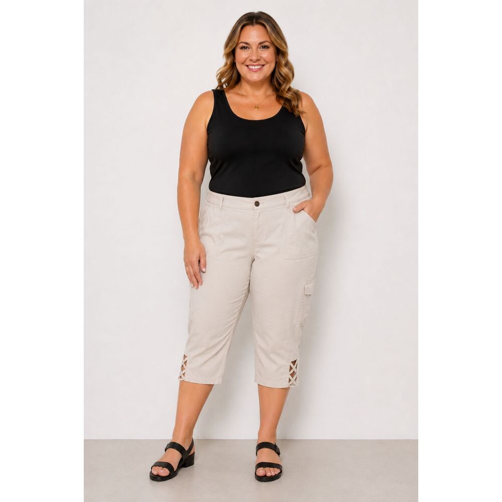 Kiwi Fresh Women’s Beige Cargo Capri Pants Size 16 Casual Stretch Crops
